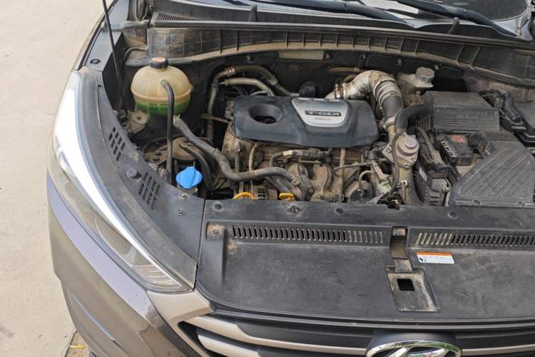 Used Hyundai Tucson 2015 1.6T Dual-Clutch Two-Wheel-Drive Smart Model Engine Bay Right