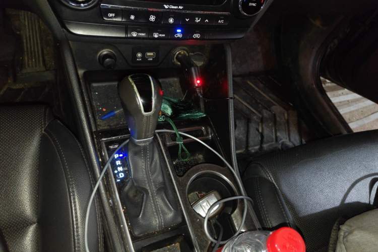 Used Hyundai Tucson 2015 1.6T Dual-Clutch Two-Wheel-Drive Leading Model Gear Lever