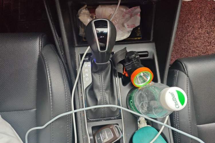 Used Hyundai Tucson 2015 1.6T Dual-Clutch Two-Wheel-Drive Smart Model Gear Lever