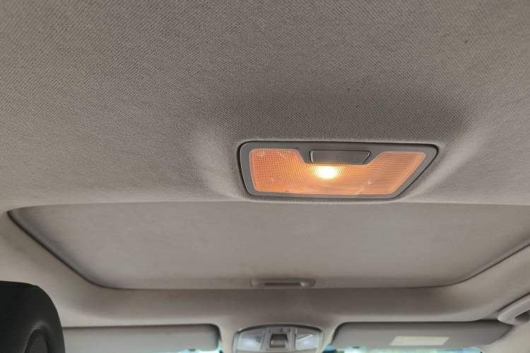 Used Hyundai Tucson 2015 2.0L Automatic Two-Wheel Drive Smart Version Headliner