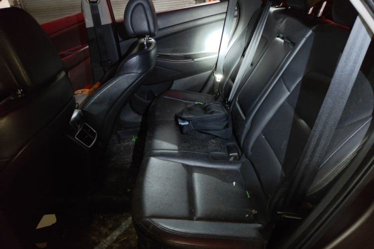 Used Hyundai Tucson 2015 1.6T Dual-Clutch Two-Wheel-Drive Leading Model Left Rear Seat