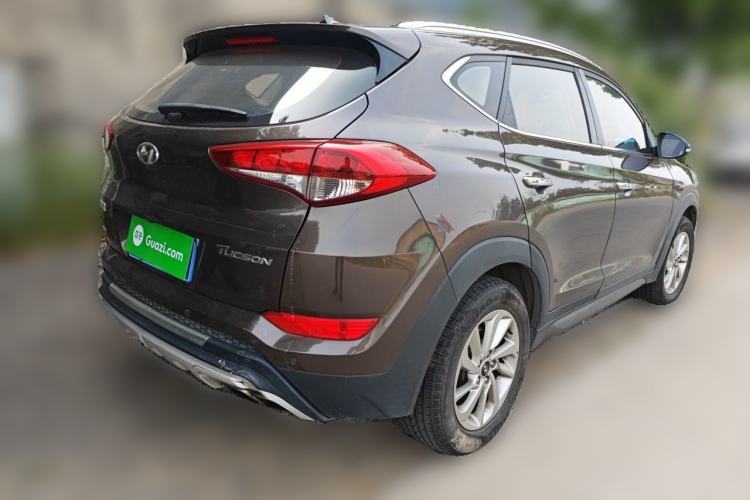 Used Hyundai Tucson 2015 1.6T Dual-Clutch Two-Wheel-Drive Smart Model Rear Right 45 Deg