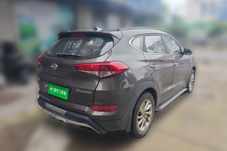 Used Hyundai Tucson 2015 1.6T Dual-Clutch Two-Wheel-Drive Smart Model Rear Right 45 Deg
