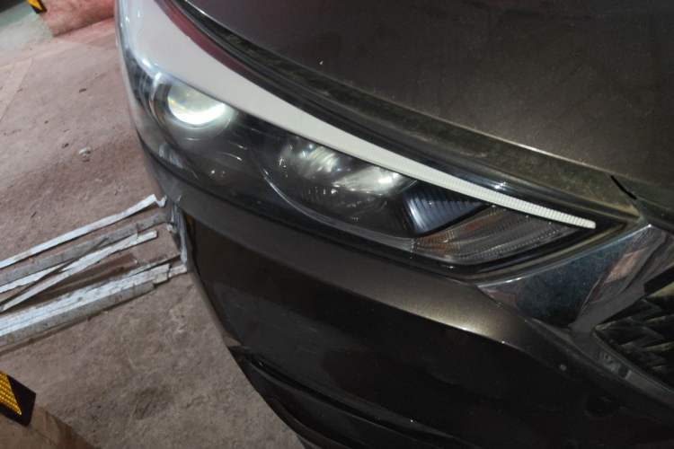 Used Hyundai Tucson 2015 1.6T Dual-Clutch Two-Wheel-Drive Leading Model Right Front Headlight