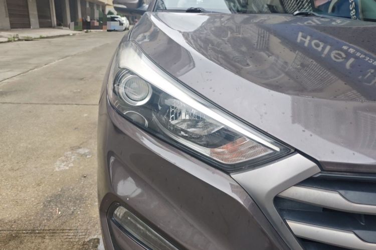 Used Hyundai Tucson 2015 1.6T Dual-Clutch Two-Wheel-Drive Smart Model Right Front Headlight