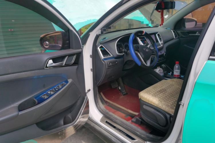 Used Hyundai Tucson 2015 1.6T Dual-Clutch Two-Wheel-Drive Smart Model Driver Seat
