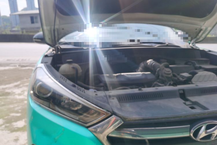 Used Hyundai Tucson 2015 1.6T Dual-Clutch Two-Wheel-Drive Smart Model Engine Bay Right