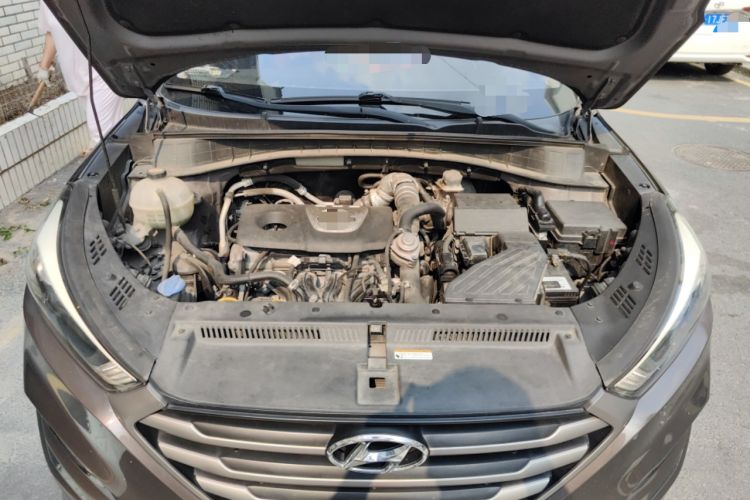 Used Hyundai Tucson 2015 1.6T Dual-Clutch Two-Wheel-Drive Smart Model Engine Bay
