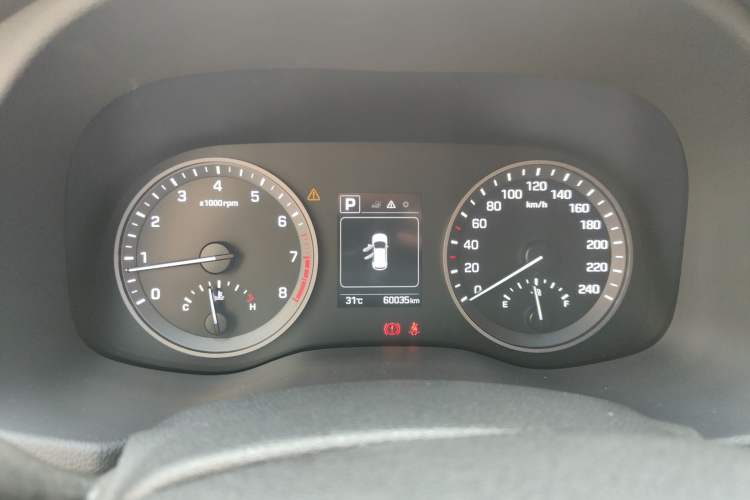 Used Hyundai Tucson 2015 1.6T Dual-Clutch Two-Wheel-Drive Smart Model Instrument Cluster
