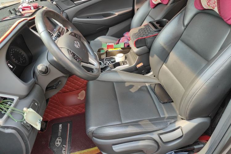 Used Hyundai Tucson 2015 1.6T Dual-Clutch Two-Wheel-Drive Smart Model Left Front Seat