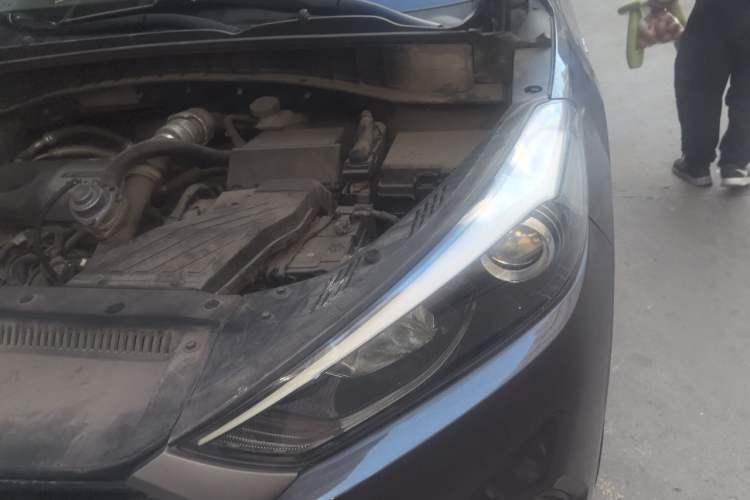 Used Hyundai Tucson 2015 1.6T Dual-Clutch Two-Wheel-Drive Smart Model Engine Bay Left