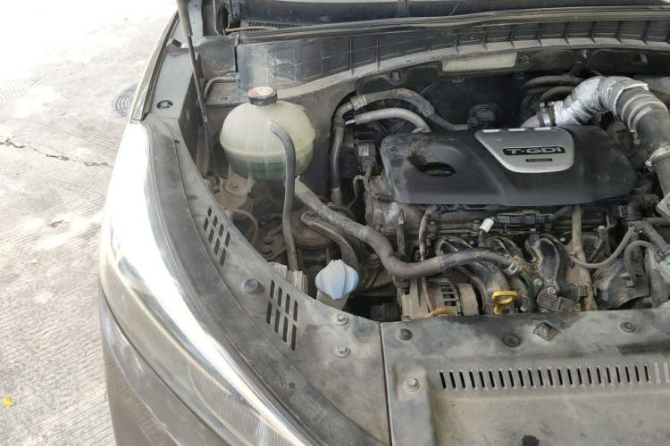Used Hyundai Tucson 2015 1.6T Dual-Clutch Two-Wheel-Drive Leading Model Engine Bay Right