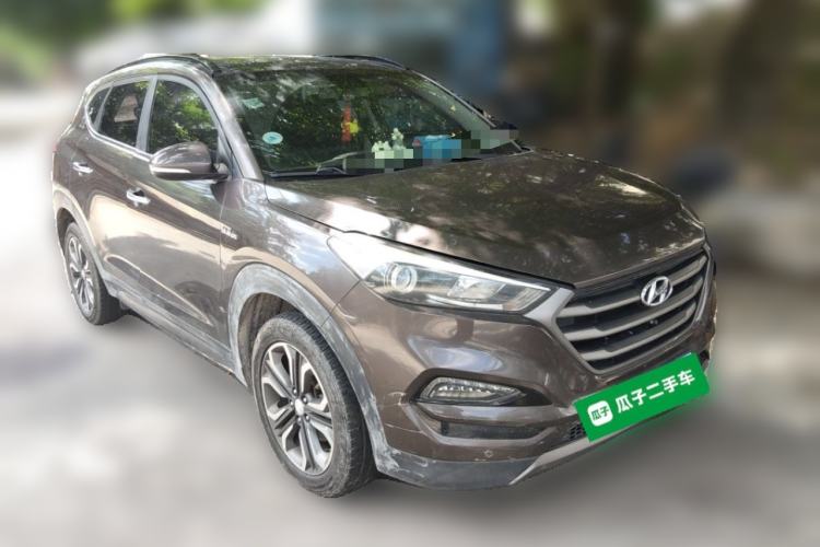 Used Hyundai Tucson 2015 1.6T Dual-Clutch Two-Wheel-Drive Leading Model Front Right 45 Deg