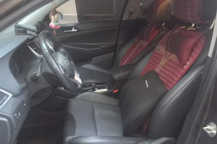 Used Hyundai Tucson 2015 1.6T Dual-Clutch Two-Wheel-Drive Smart Model Left Front Seat