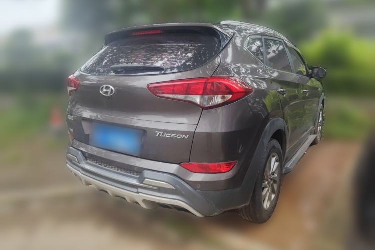 Used Hyundai Tucson 2015 1.6T Dual-Clutch Two-Wheel-Drive Smart Model Rear Right 45 Deg