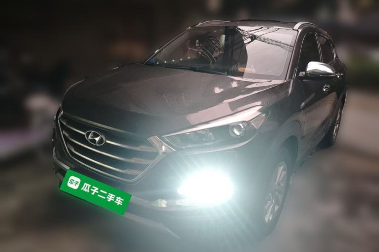 Used Hyundai Tucson 2015 1.6T Dual-Clutch Two-Wheel-Drive Smart Model Guazi used car, China used car export, Used car for sale, Used  cars, Cheapest cars for sale