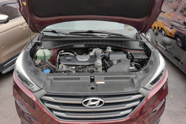Used Hyundai Tucson 2015 1.6T Dual-Clutch Two-Wheel-Drive Smart Model Engine Bay
