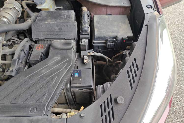 Used Hyundai Tucson 2015 1.6T Dual-Clutch Two-Wheel-Drive Smart Model Engine Bay Left