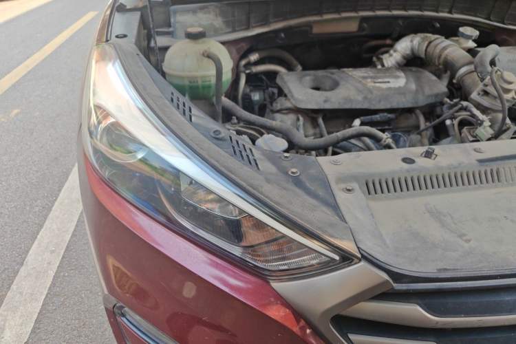 Used Hyundai Tucson 2015 1.6T Dual-Clutch Two-Wheel-Drive Smart Model Engine Bay Right