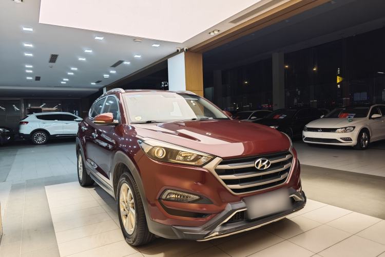 Used Hyundai Tucson 2015 1.6T Dual-Clutch Two-Wheel-Drive Smart Model Exterior 14