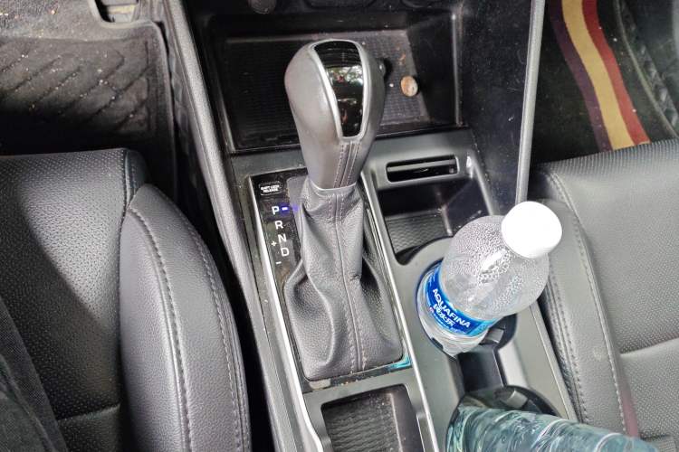 Used Hyundai Tucson 2015 1.6T Dual-Clutch Two-Wheel-Drive Smart Model Gear Lever