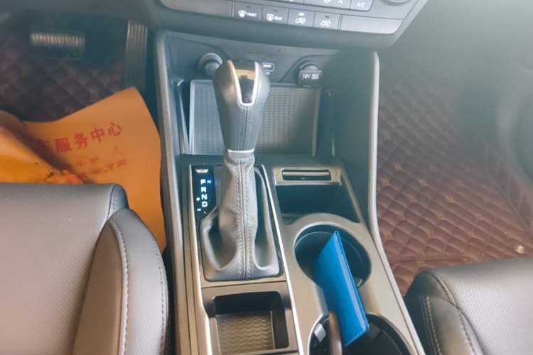 Used Hyundai Tucson 2015 1.6T Dual-Clutch Two-Wheel-Drive Smart Model Gear Lever