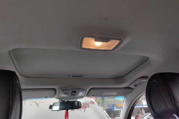 Used Hyundai Tucson 2015 1.6T Dual-Clutch Two-Wheel-Drive Smart Model Headliner