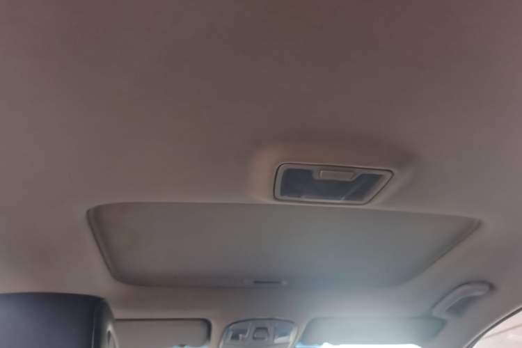 Used Hyundai Tucson 2015 1.6T Dual-Clutch Two-Wheel-Drive Smart Model Headliner