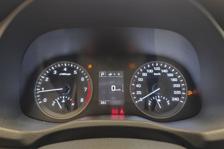 Used Hyundai Tucson 2015 1.6T Dual-Clutch Two-Wheel-Drive Smart Model Instrument Cluster