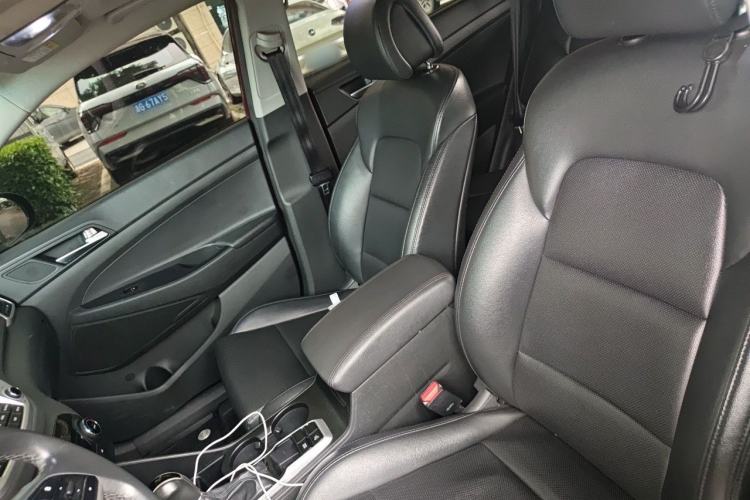 Used Hyundai Tucson 2015 1.6T Dual-Clutch Two-Wheel-Drive Smart Model Left Front Seat