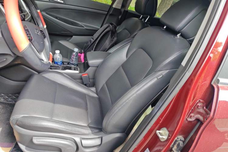 Used Hyundai Tucson 2015 1.6T Dual-Clutch Two-Wheel-Drive Smart Model Left Front Seat
