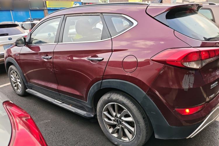 Used Hyundai Tucson 2015 1.6T Dual-Clutch Two-Wheel-Drive Smart Model Left Side