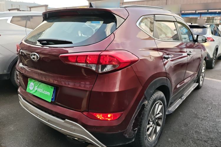 Used Hyundai Tucson 2015 1.6T Dual-Clutch Two-Wheel-Drive Smart Model Rear Right 45 Deg