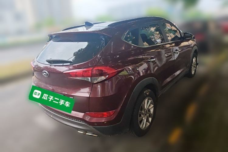 Used Hyundai Tucson 2015 1.6T Dual-Clutch Two-Wheel-Drive Smart Model Rear Right 45 Deg