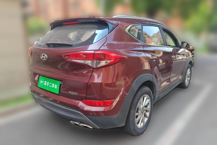 Used Hyundai Tucson 2015 1.6T Dual-Clutch Two-Wheel-Drive Smart Model Rear Right 45 Deg
