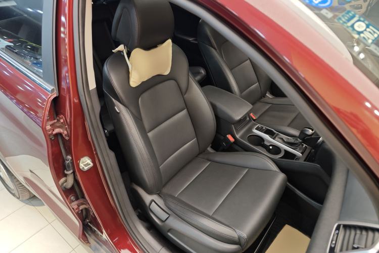 Used Hyundai Tucson 2015 1.6T Dual-Clutch Two-Wheel-Drive Smart Model Right Front Seat