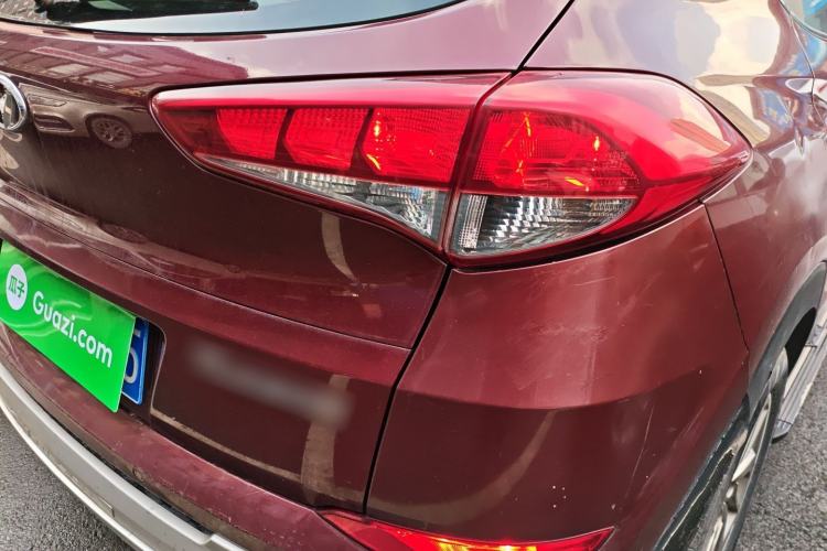 Used Hyundai Tucson 2015 1.6T Dual-Clutch Two-Wheel-Drive Smart Model Right Rear Taillight