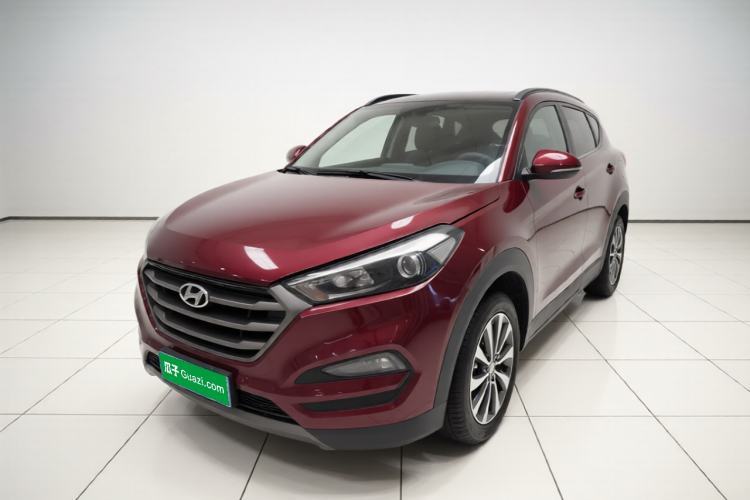 Used Hyundai Tucson 2015 1.6T Dual-Clutch Two-Wheel-Drive Smart Model Guazi used car, China used car export, Used car for sale, Used  cars, Cheapest cars for sale