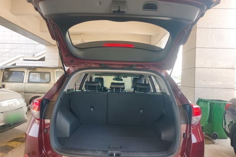 Used Hyundai Tucson 2015 1.6T Dual-Clutch Two-Wheel-Drive Smart Model Trunk