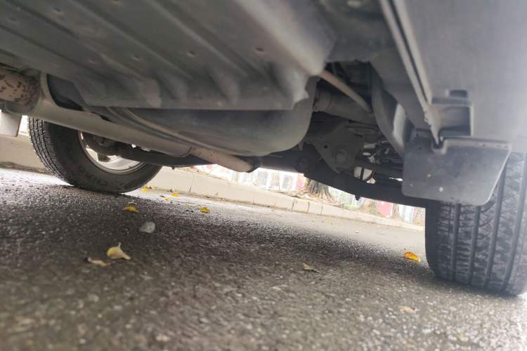Used Hyundai Tucson 2015 1.6T Dual-Clutch Two-Wheel-Drive Leading Model Chassis Rear Left