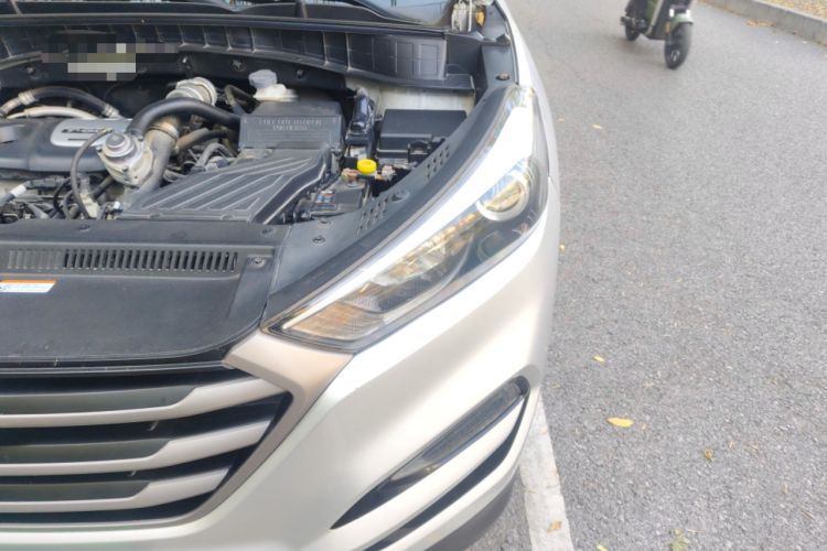Used Hyundai Tucson 2015 1.6T Dual-Clutch Two-Wheel-Drive Smart Model Engine Bay Left