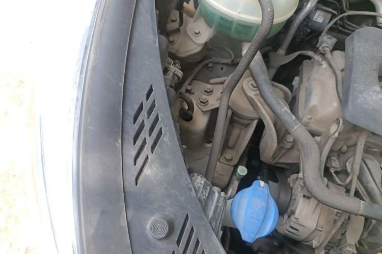 Used Hyundai Tucson 2015 1.6T Dual-Clutch Two-Wheel-Drive Smart Model Engine Bay Right