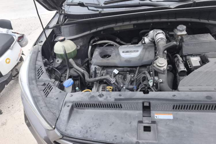 Used Hyundai Tucson 2015 1.6T Dual-Clutch Two-Wheel-Drive Leading Model Engine Bay Right