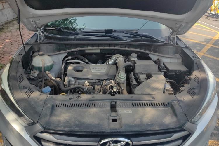 Used Hyundai Tucson 2015 1.6T Dual-Clutch Two-Wheel-Drive Smart Model Engine Bay