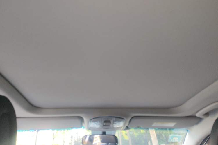 Used Hyundai Tucson 2015 1.6T Dual-Clutch Two-Wheel-Drive Smart Model Headliner