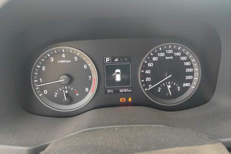 Used Hyundai Tucson 2015 1.6T Dual-Clutch Two-Wheel-Drive Smart Model Instrument Cluster