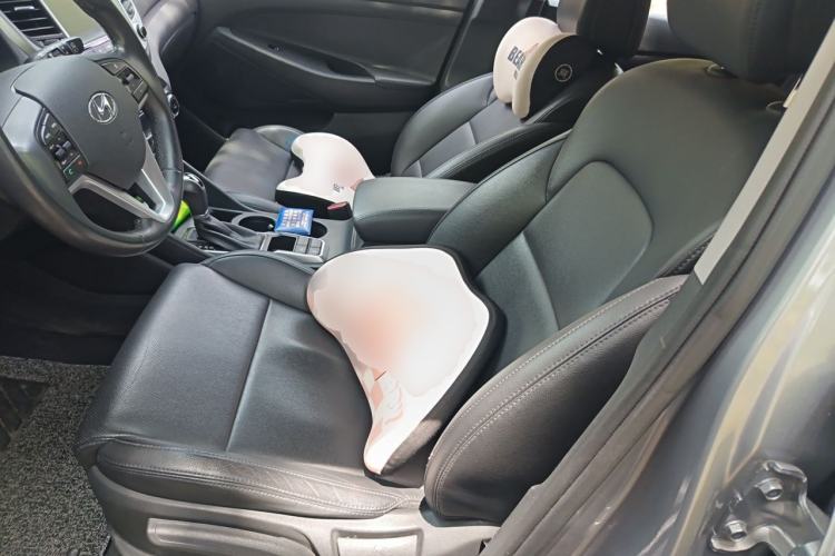 Used Hyundai Tucson 2015 1.6T Dual-Clutch Two-Wheel-Drive Smart Model Left Front Seat