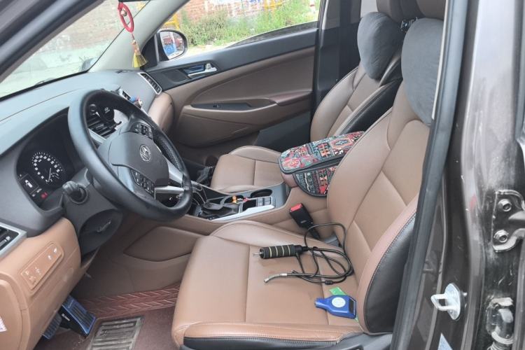 Used Hyundai Tucson 2015 1.6T Dual-Clutch Two-Wheel-Drive Leading Model Left Front Seat