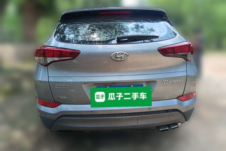 Used Hyundai Tucson 2015 1.6T Dual-Clutch Two-Wheel-Drive Smart Model Rear