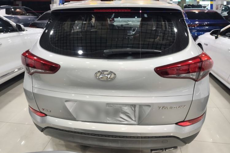 Used Hyundai Tucson 2015 1.6T Dual-Clutch Two-Wheel-Drive Smart Model Rear